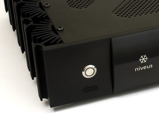 Illustration for article titled Niveus EDGE Media Center Extender Does 1080p, is Whisper Quiet, But No Wireless N